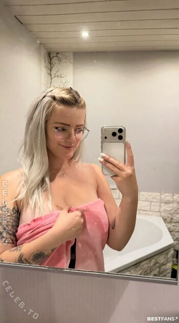 Full leaked Anna blum private onlyfans photo