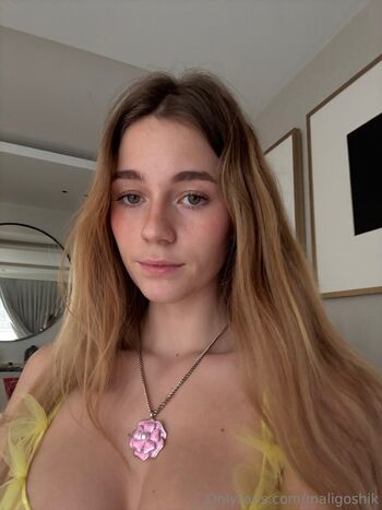 Full leaked Anna malygon maligoshik maligoshik a  page private onlyfans photo