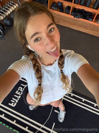 Full leaked Anna malygon maligoshik maligoshik a  page private onlyfans photo