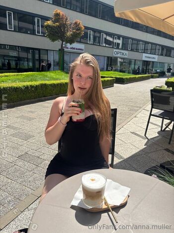 anna.muller
