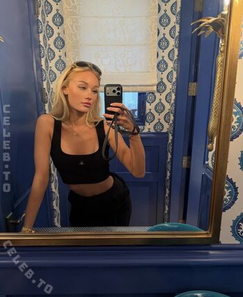 Full leaked Annaauroraegger private onlyfans photo