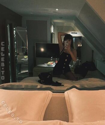 Full leaked Annalisaufficiale private onlyfans photo