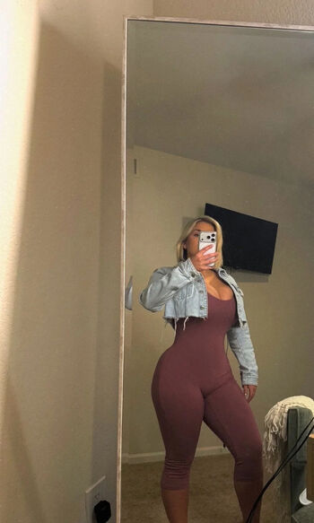 Full leaked Annamaloney private onlyfans photo