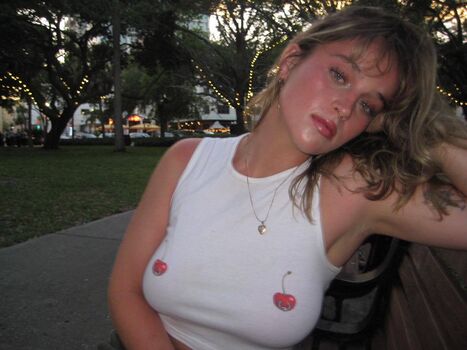 Full leaked Annasauvee private onlyfans photo