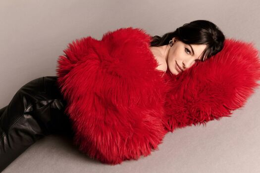 Anne Hathaway