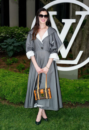 Anne Hathaway