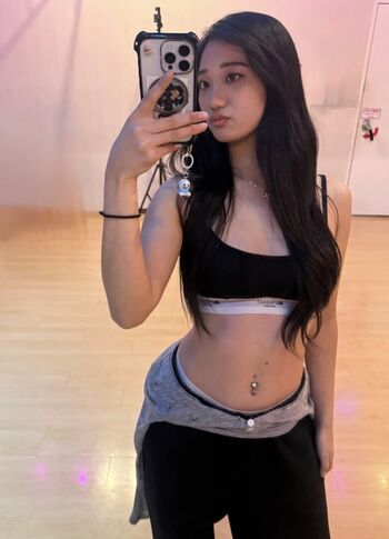 Full leaked Anneanne page private onlyfans photo