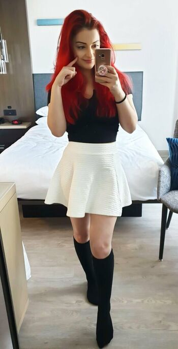 Full leaked Anniefuchsia private onlyfans photo