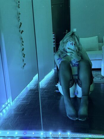 Full leaked Anniequeen private onlyfans photo