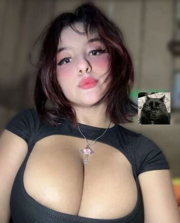 Full leaked Anniethv private onlyfans photo