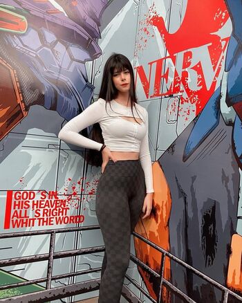 Full leaked Anomiroll private onlyfans photo