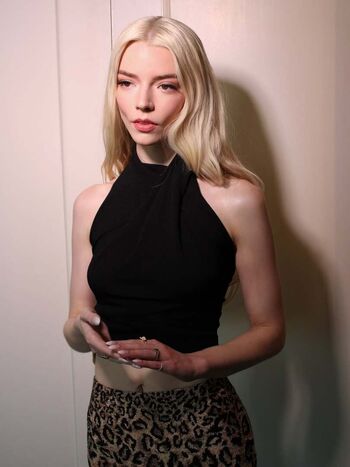 Full leaked Anya taylor joy  page private onlyfans photo