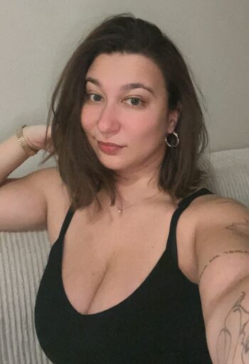 Full leaked Apoline perret private onlyfans photo