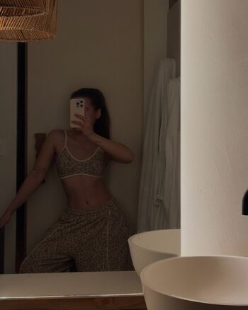 Full leaked Apollinegrmz private onlyfans photo