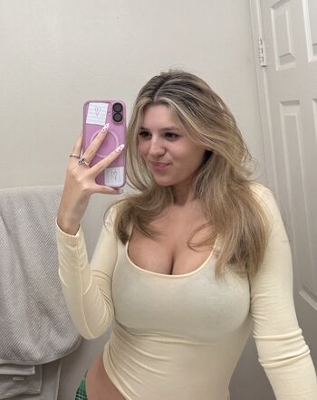 Full leaked Apple saucy private onlyfans photo