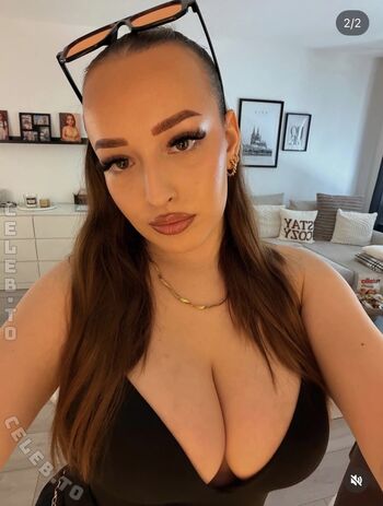 Full leaked Apr allegra private onlyfans photo