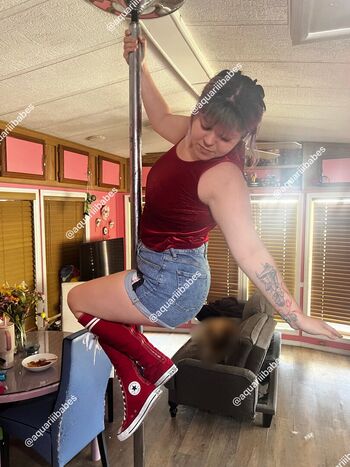 Full leaked Aquaribabes private onlyfans photo
