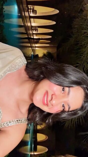 Full leaked Aradhya private onlyfans photo