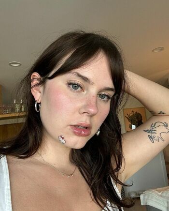 Full leaked Arden rose page private onlyfans photo