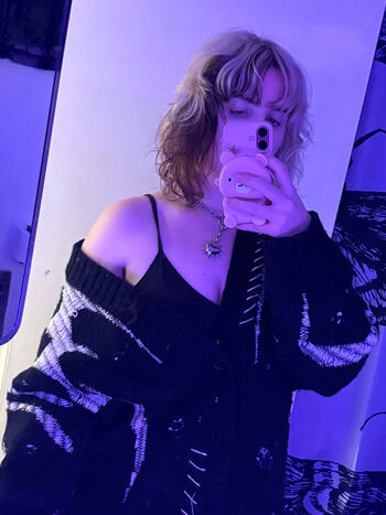 Full leaked Aretteepls nym private onlyfans photo