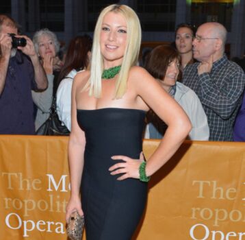 Full leaked Ari graynor private onlyfans photo