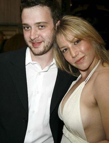 Full leaked Ari graynor private onlyfans photo