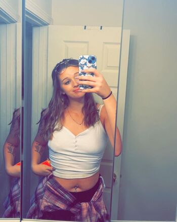 Full leaked Ari macgown private onlyfans photo