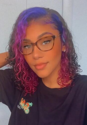 Full leaked Ari v private onlyfans photo