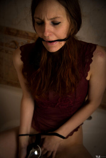 Full leaked Ariadnamr private onlyfans photo