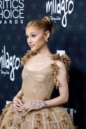 Full leaked Ariana gra private onlyfans photo