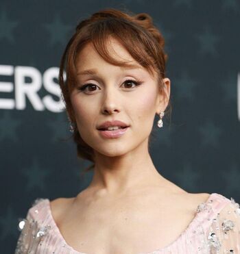 Full leaked Ariana grande page private onlyfans photo