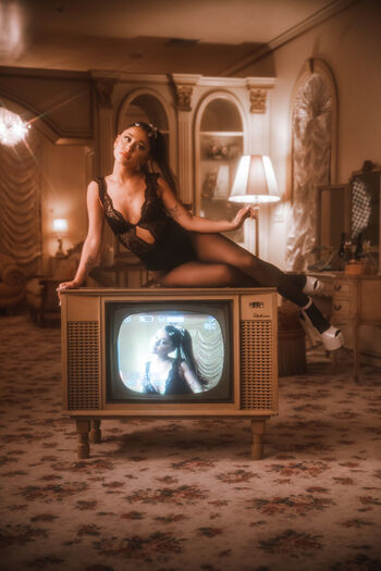 Full leaked Ariana grande page private onlyfans photo