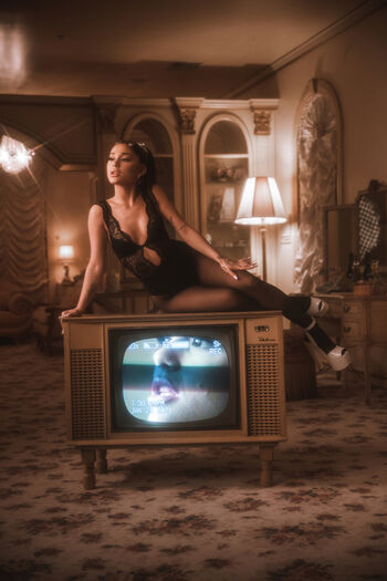 Full leaked Ariana grande page private onlyfans photo