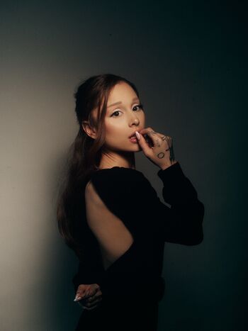 Full leaked Ariana grande private onlyfans photo