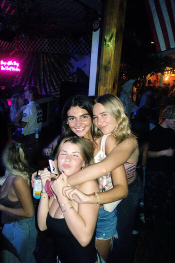 Full leaked Ariana white page private onlyfans photo