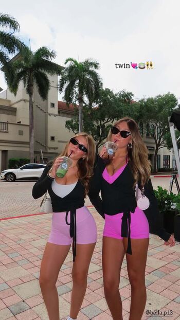 Full leaked Ariana white page private onlyfans photo