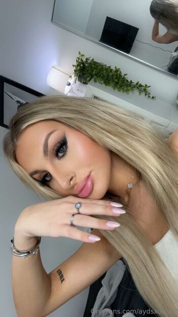 Full leaked Ariaxoxoxo page private onlyfans photo