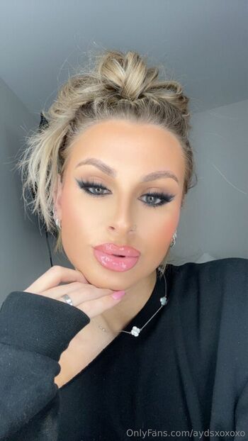 Full leaked Ariaxoxoxo page private onlyfans photo