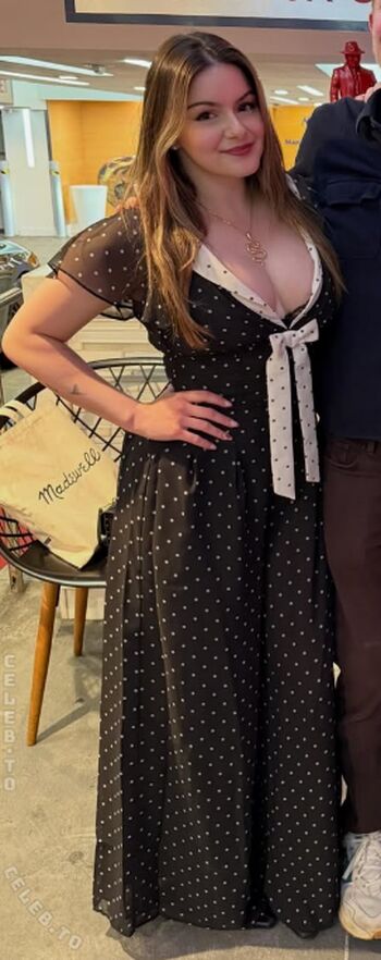 Full leaked Ariel winter page private onlyfans photo