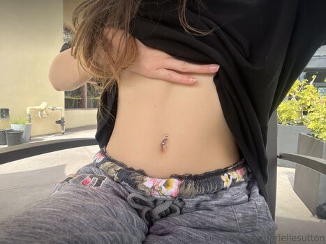 Full leaked Ariellesutton page private onlyfans photo