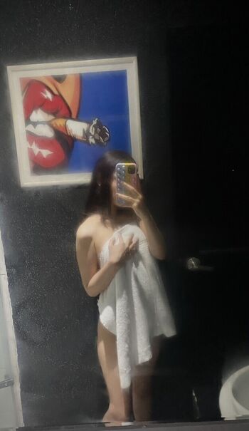 Full leaked Ariellittle private onlyfans photo