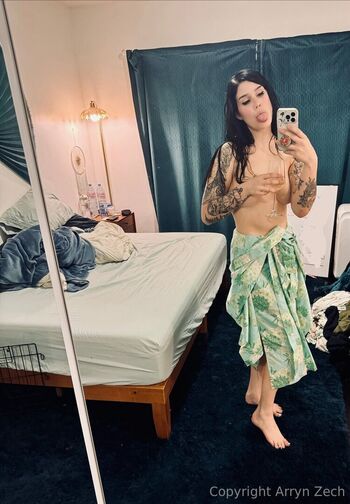 Full leaked Arryn zech page private onlyfans photo