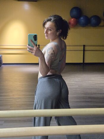 Full leaked Artiepaints private onlyfans photo