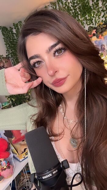 Full leaked Aruuu  page private onlyfans photo