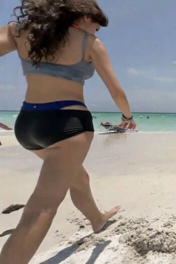 Full leaked Aruuu  page private onlyfans photo