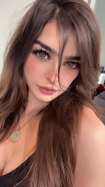 Full leaked Aruuu private onlyfans photo