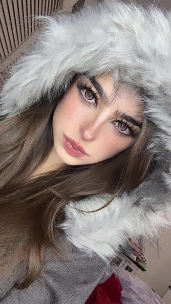 Full leaked Aruuu private onlyfans photo