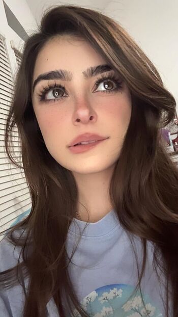 Full leaked Aruuu private onlyfans photo