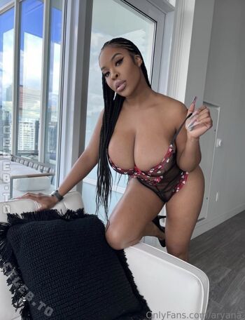 Full leaked Aryana private onlyfans photo