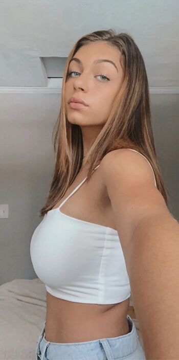 ashleighmarchetti_